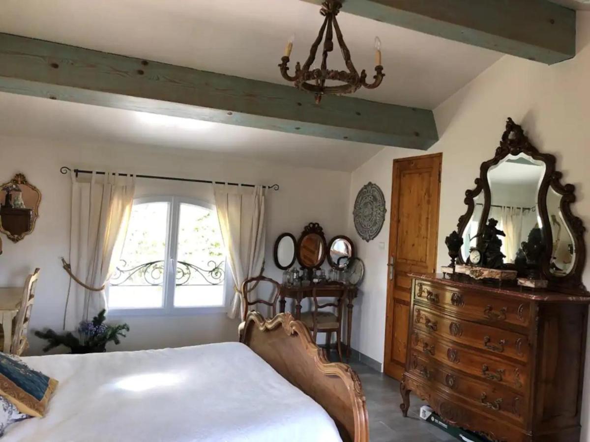 Agreable Chambre D'Hotes Avec Piscine Bed and Breakfast Le Beausset Esterno foto