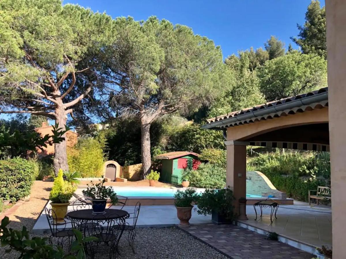 Agreable Chambre D'Hotes Avec Piscine Bed and Breakfast Le Beausset Esterno foto