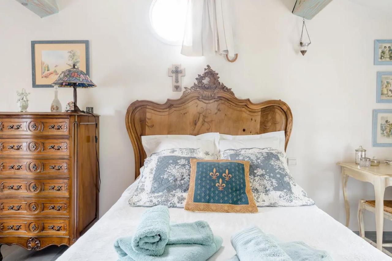 Agreable Chambre D'Hotes Avec Piscine Bed and Breakfast Le Beausset Esterno foto