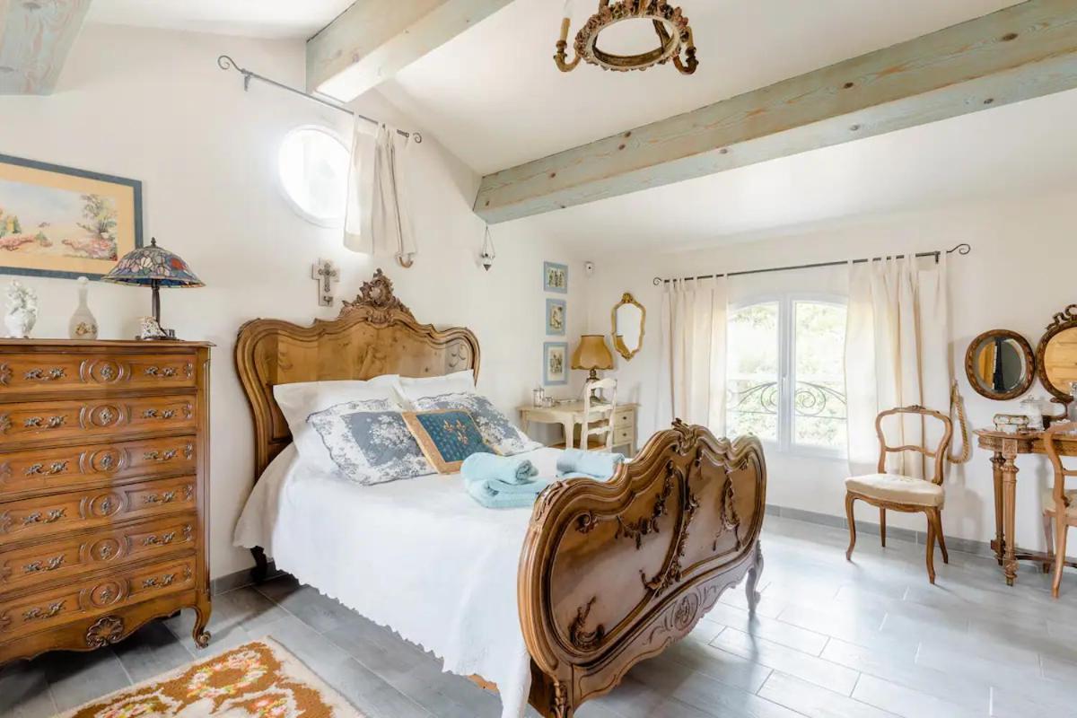 Agreable Chambre D'Hotes Avec Piscine Bed and Breakfast Le Beausset Esterno foto